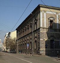 http://upload.wikimedia.org/wikipedia/commons/thumb/d/d6/zholtovsky_tarasov_house.jpg/200px-zholtovsky_tarasov_house.jpg