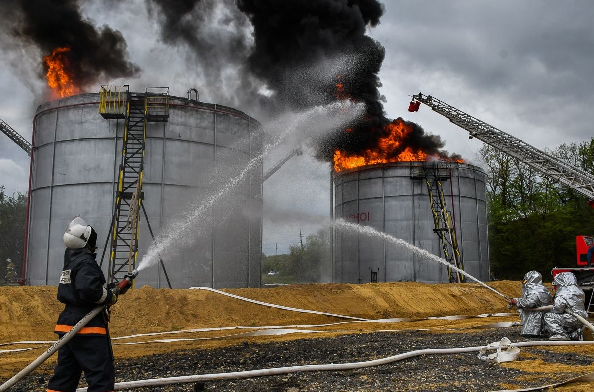 Тушение пожаров в резервуарных парках нефти и нефтепродуктов
